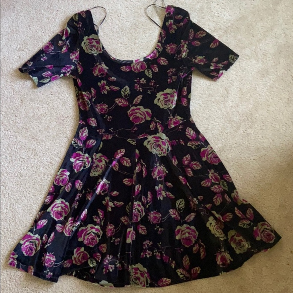 t/o black velvet dress with flowers